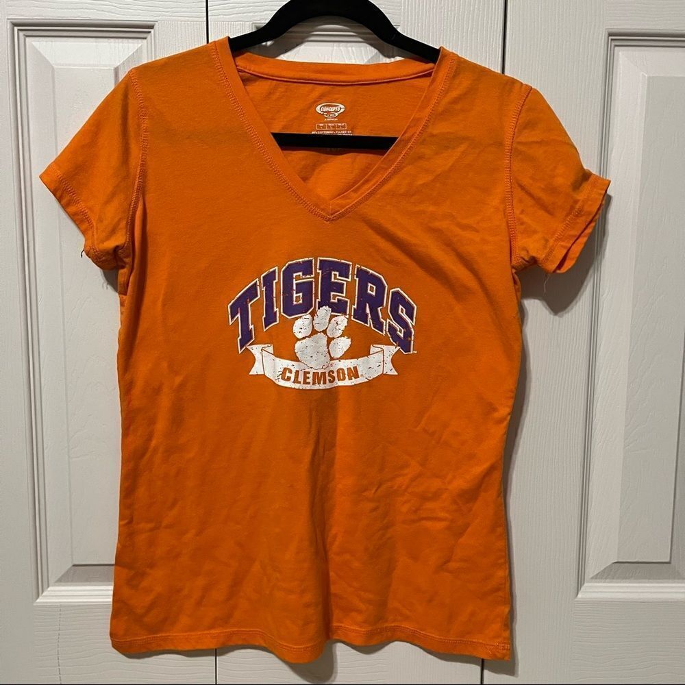 Clemson tigers women’s t shirt v neck large L great used condition sleep shirt